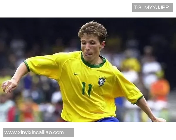 追忆那些曾在绿茵场上闪耀的足球明星们的辉煌岁月与传奇人生